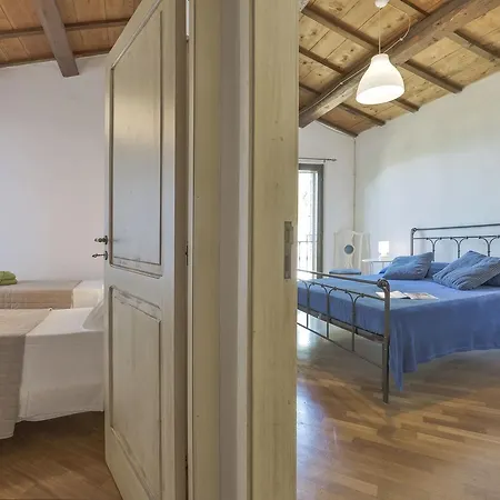 Gioiosa Villa *